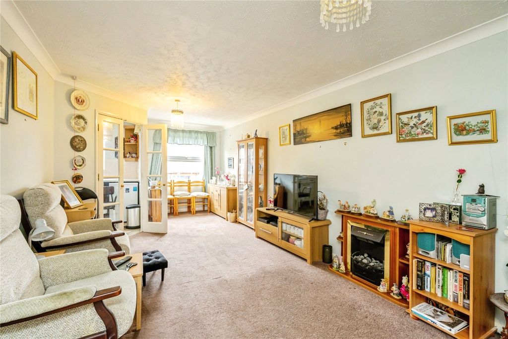 Property photo 1 of 10 Picture No. 09