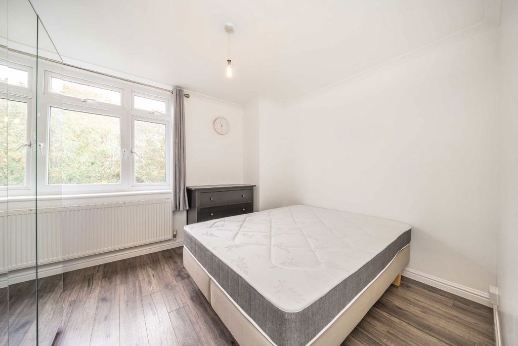 Property photo 2 of 4