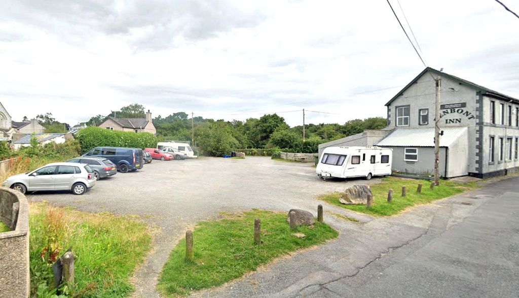 Property photo 2 of 4