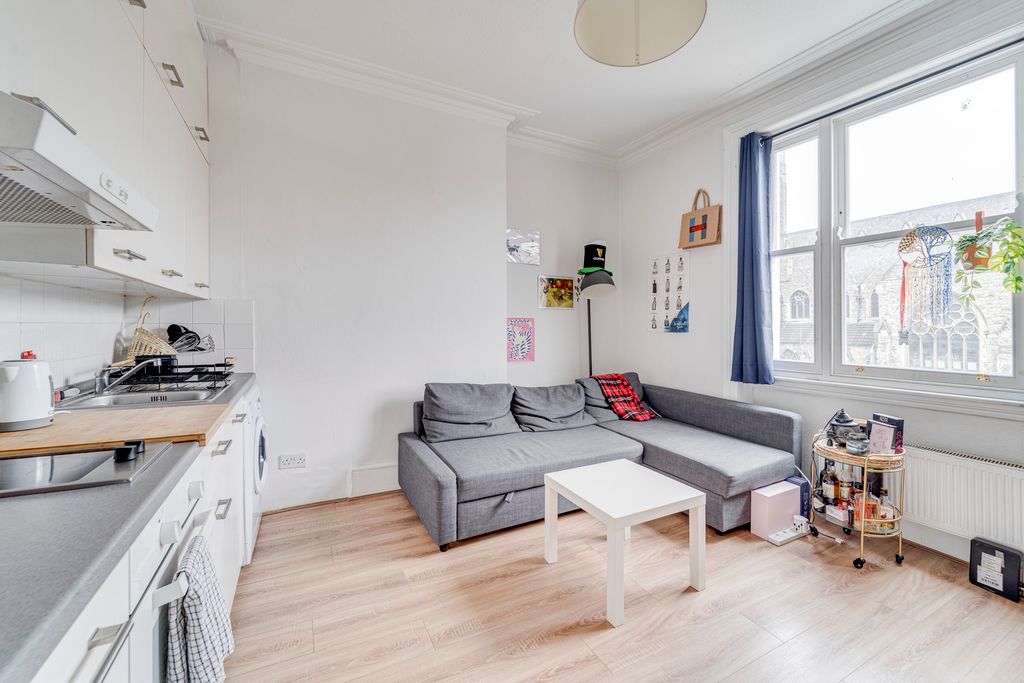 Property photo 1 of 11 Ndb02059_Enfused