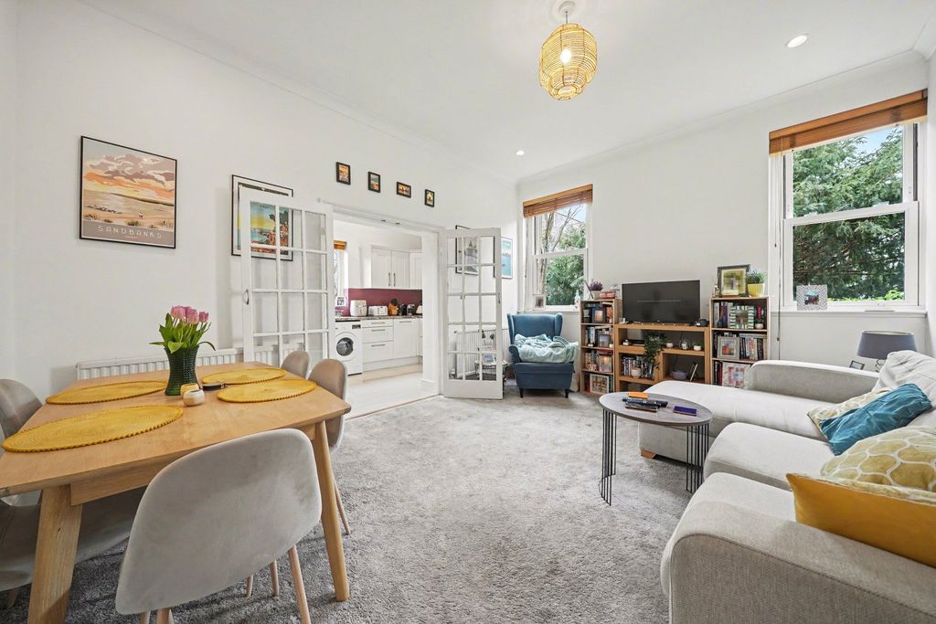 Property photo 1 of 8 Picture No. 12