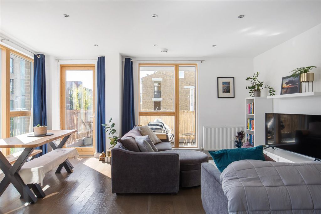 Property photo 1 of 15 386B1382-Hdr.Jpg