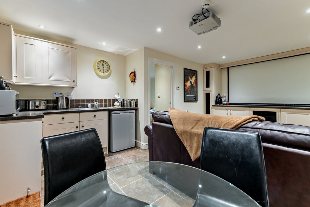 Additional image 15 of 5 bed detached house for saleWestley Mill, Binfield, Bracknell, Berkshire RG42