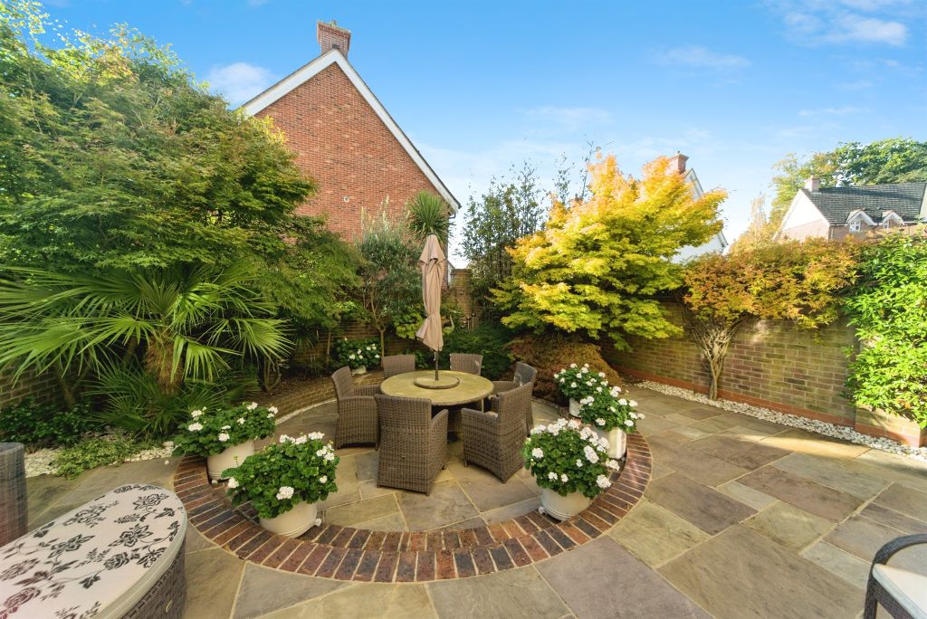 Property photo 2 of 18