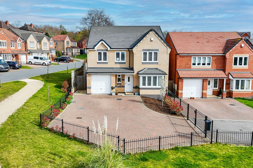 Property photo 1 of 30