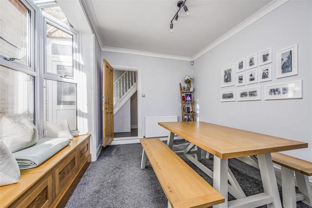 Property photo 2 of 19 2 Portchester Road, Portsmouth-Porticomarketing-So