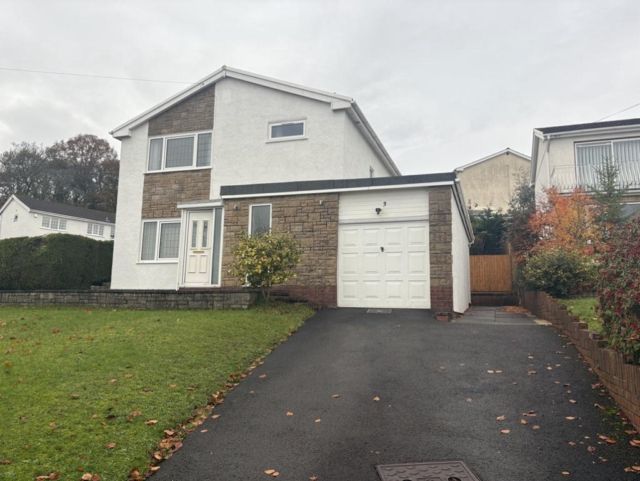 Property photo 1 of 11 Front Picture