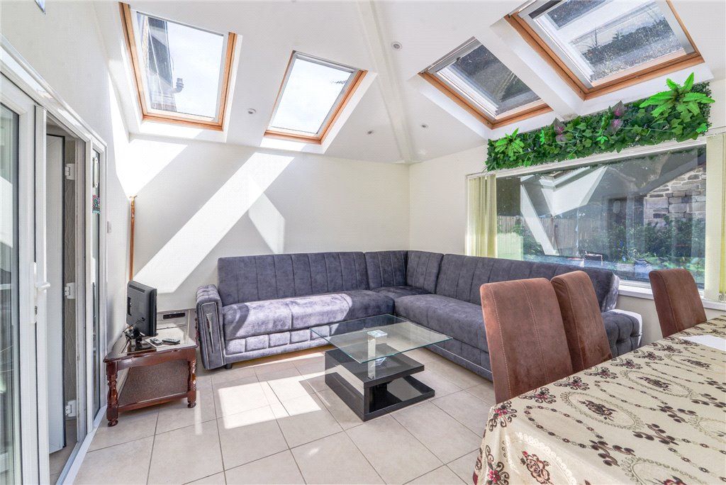 Property photo 3 of 19 Orangery