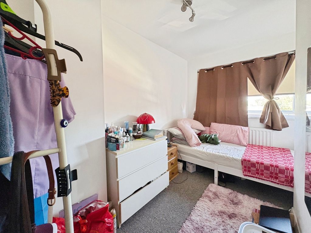 Property photo 3 of 9 Pbox-Img.Jpg