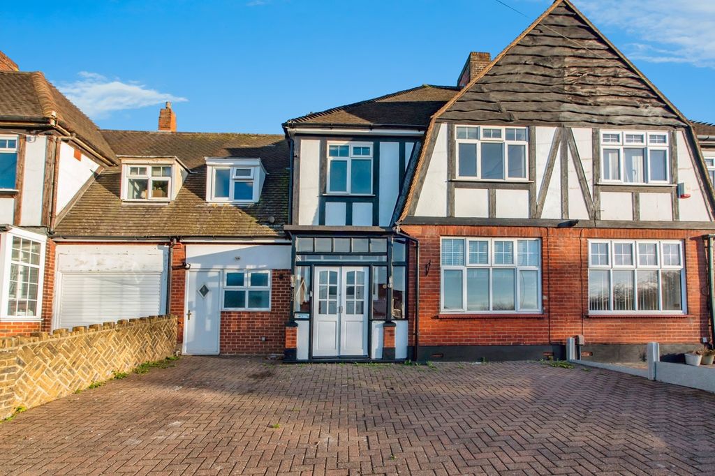 Property photo 1 of 28 Front