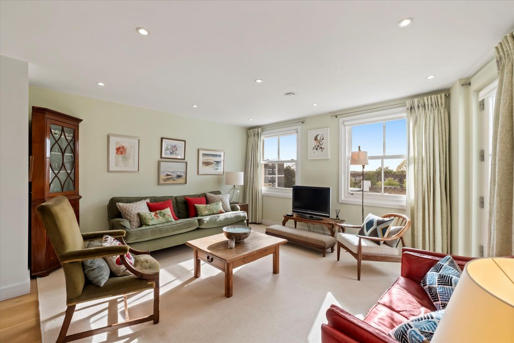 Property photo 1 of 10 Image