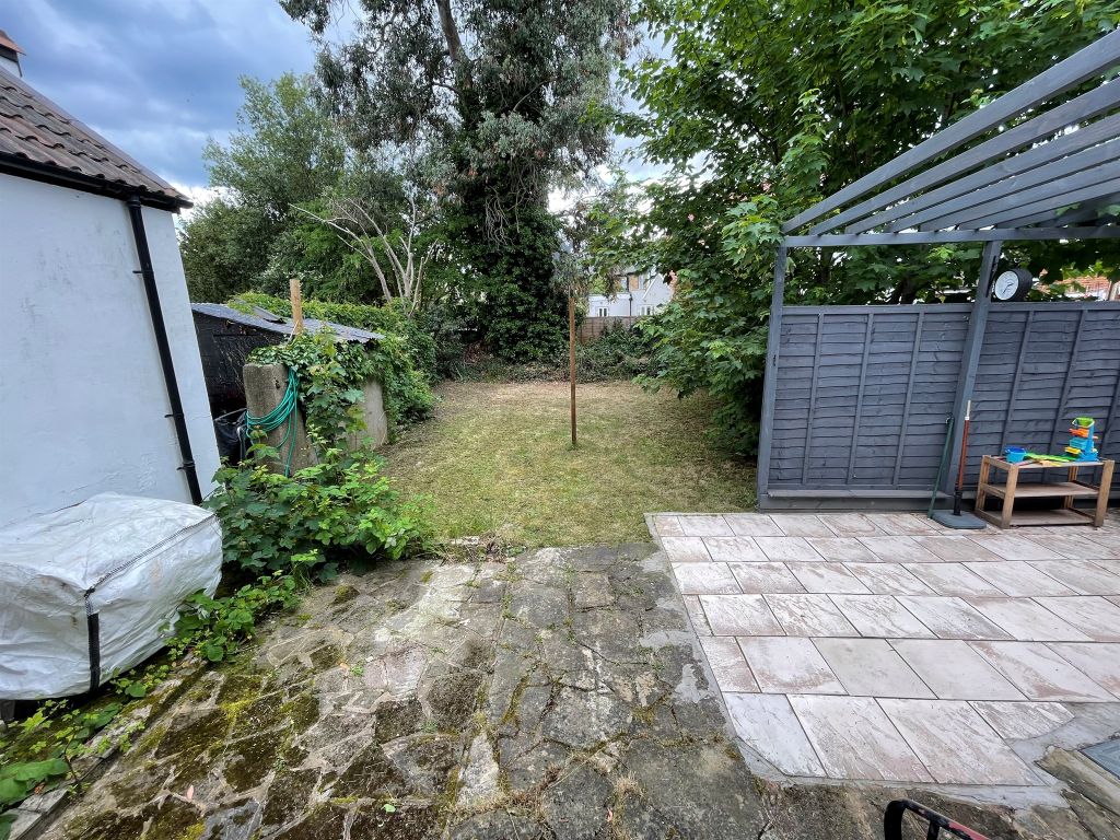 Property photo 3 of 8