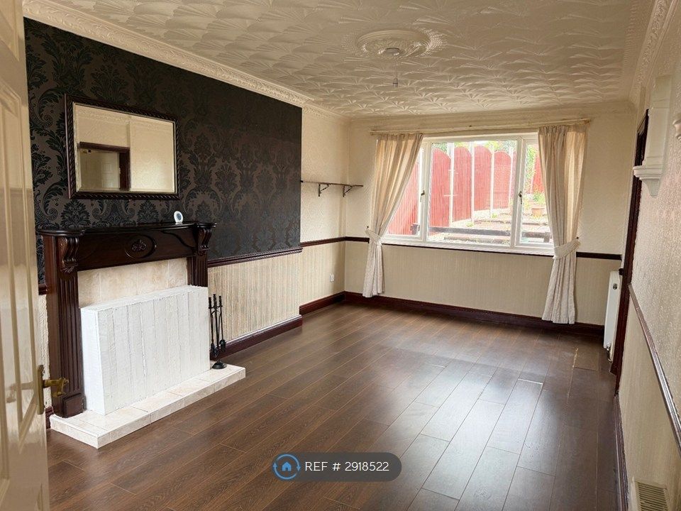 Property photo 2 of 8 Living Room