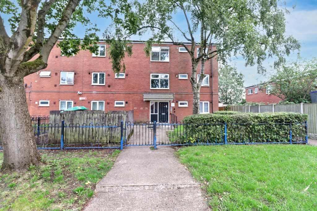 Property photo 1 of 12 63 Southwell Close, Kirkby-In-Ashfield, Nottinghamshire, Ng17 8Gn