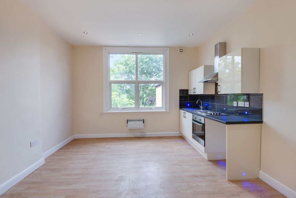 Property photo 3 of 10 Photo 5