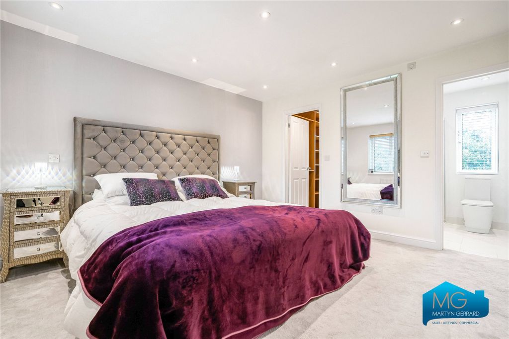 Property photo 3 of 32 Picture No. 72