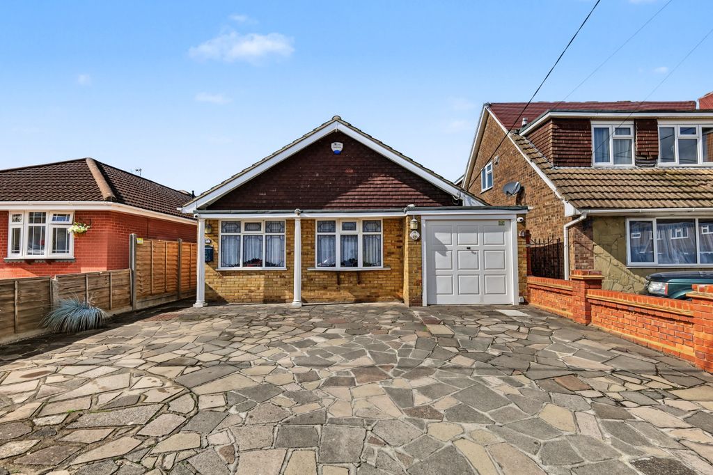 Property photo 1 of 26 5551092