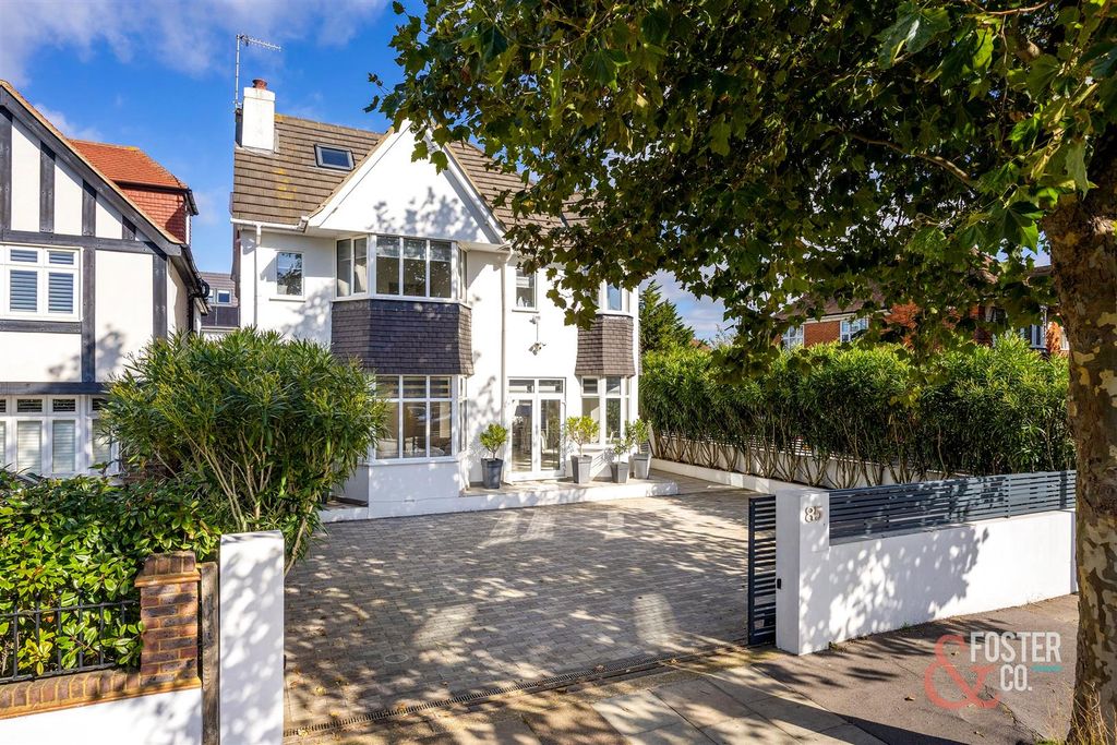 Property photo 1 of 29 New Church Road, 85-028.Jpg