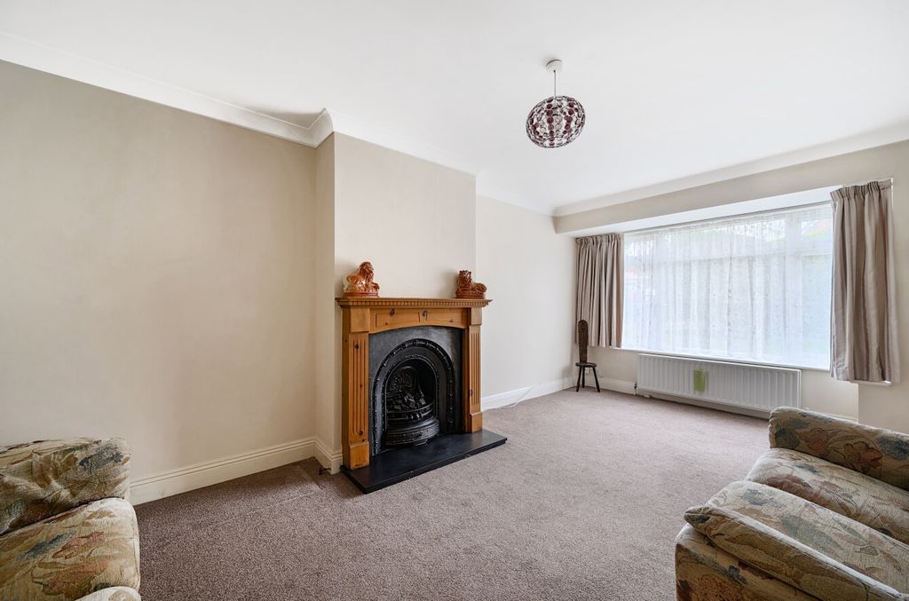 Property photo 3 of 18 1355995-24-68Cbcf...