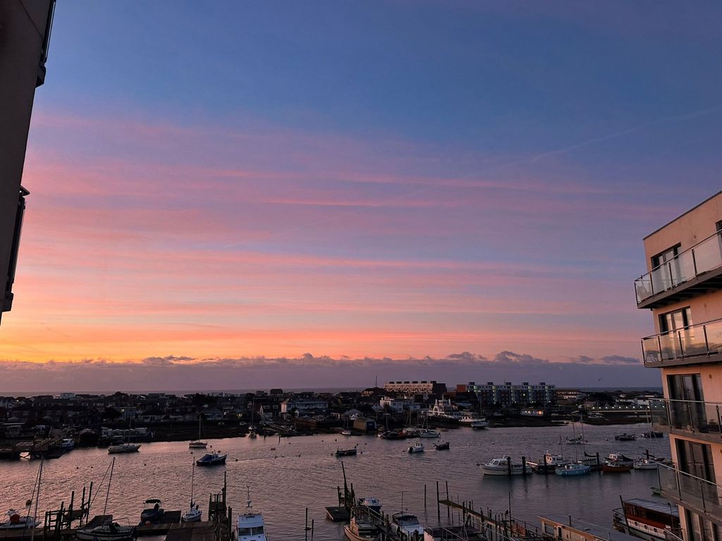 Property photo 3 of 21 Sunset View