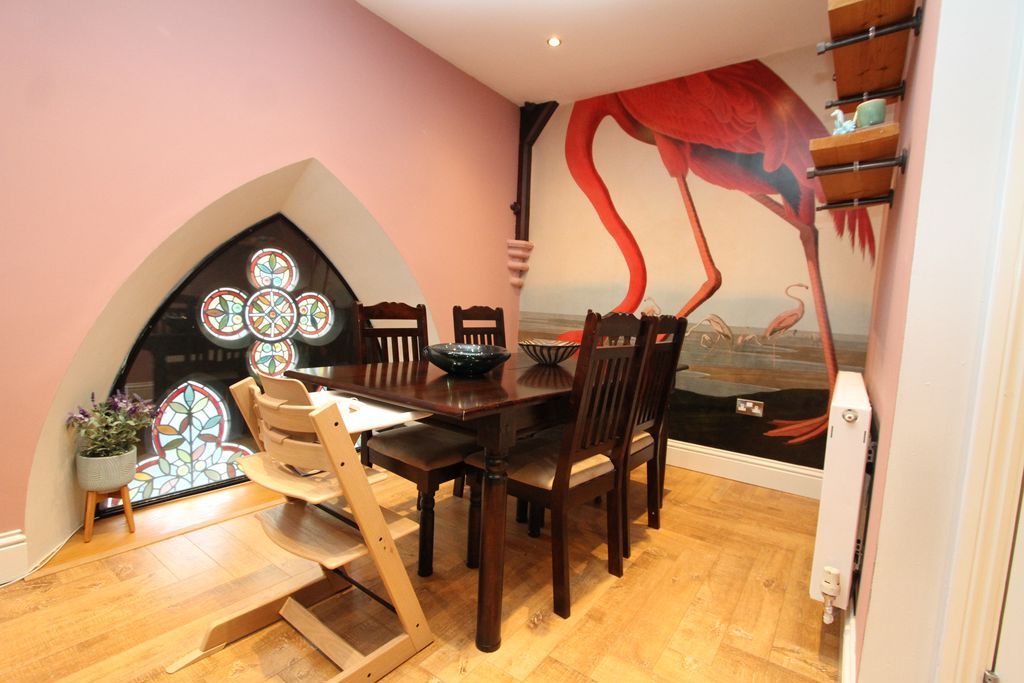 Property photo 2 of 20 Dining Area