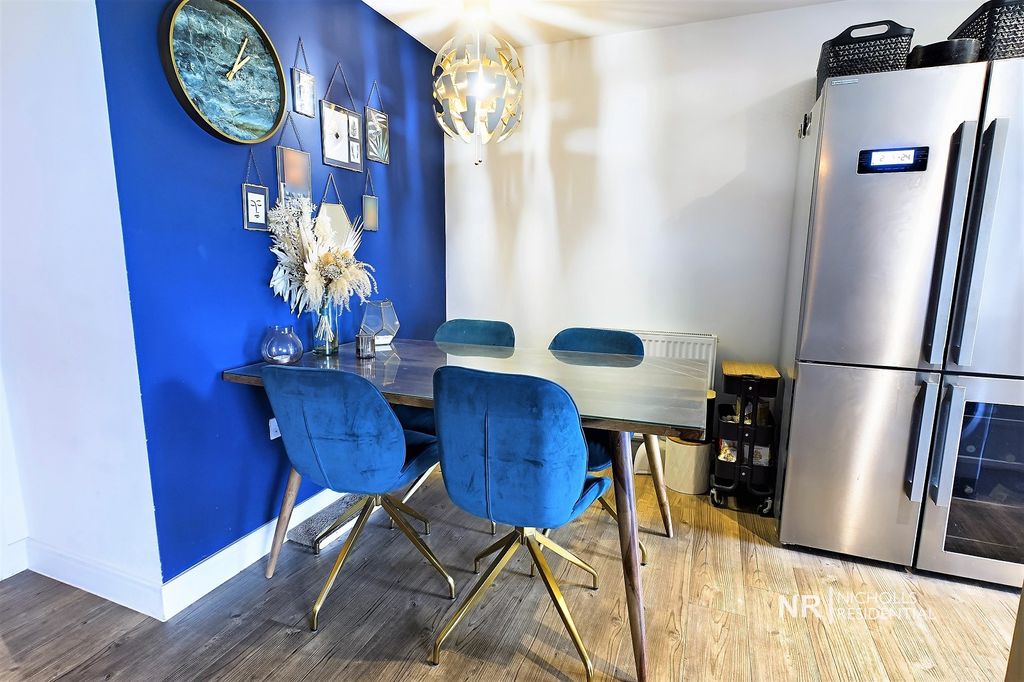 Property photo 3 of 14 Dining  Area