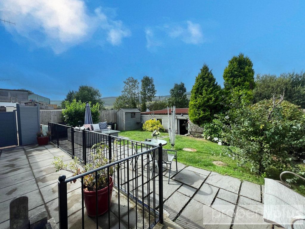 Property photo 2 of 18 Picture No. 02