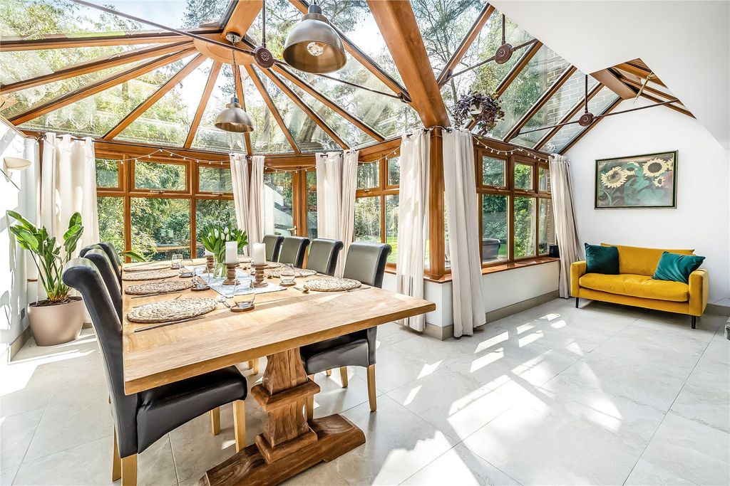 Property photo 3 of 53 Picture No. 24