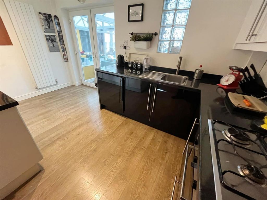 Property photo 3 of 12 Image (3).Png