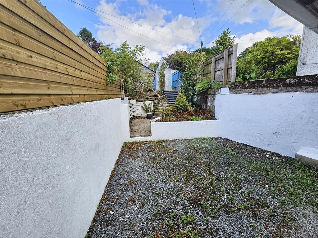 Property photo 3 of 13 Rear Courtyard Garden.Jpg