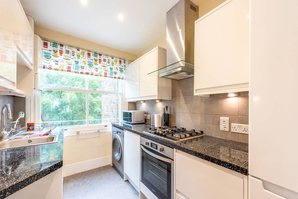 Property photo 1 of 7