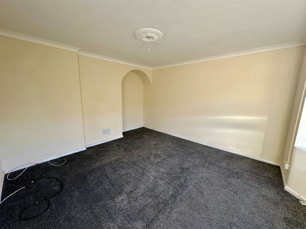 Property photo 3 of 10 Image 3