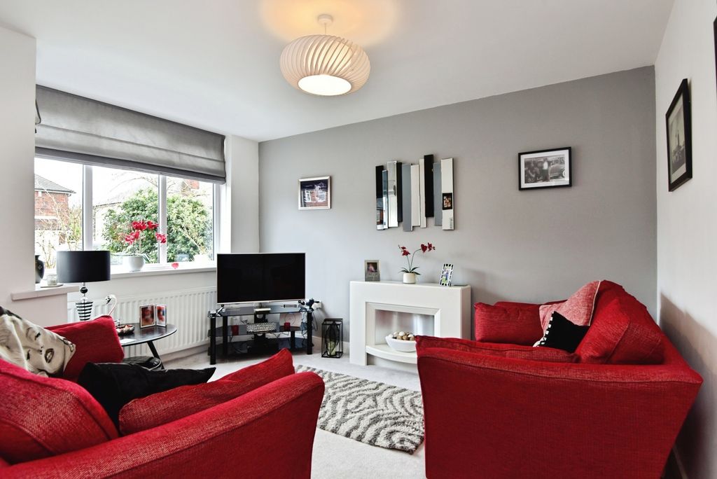 Property photo 2 of 25 Pbox-Img.Jpg