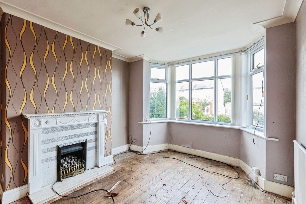 Property photo 2 of 14 Pbox-Img.Jpg