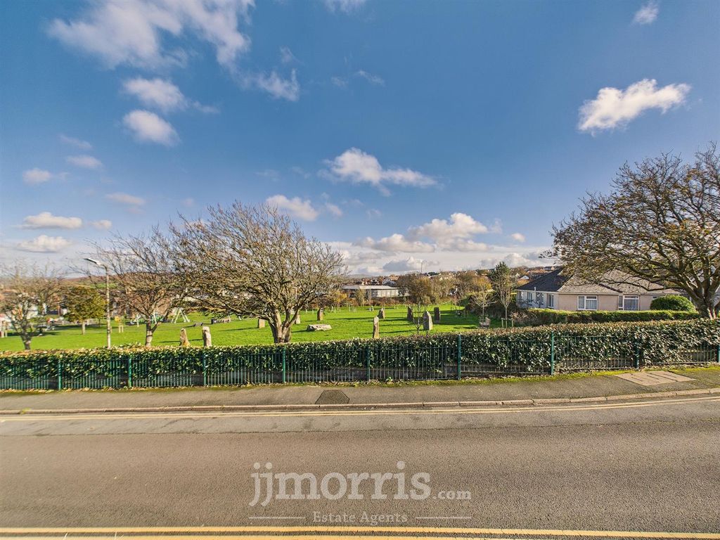 Property photo 2 of 32 Cam02122G0-Pr0388-Still004.Jpg