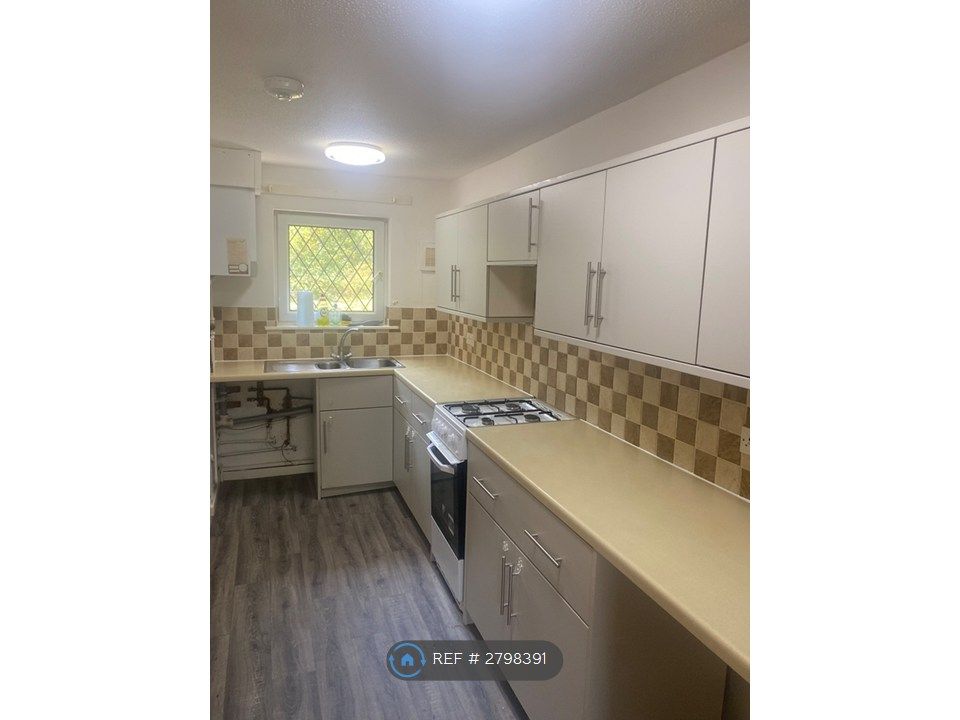 Property photo 1 of 2 Kitchen 1