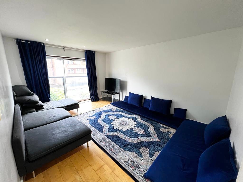 Property photo 3 of 8 Photo 8