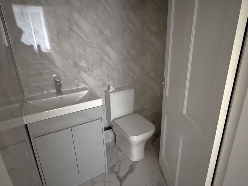 Property photo 3 of 5 Photo 4