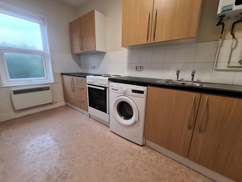 Property photo 3 of 7 Picture No. 09