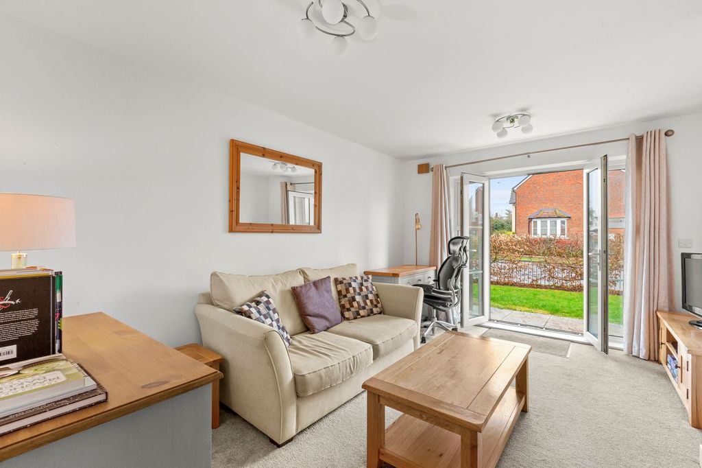 Property photo 3 of 12