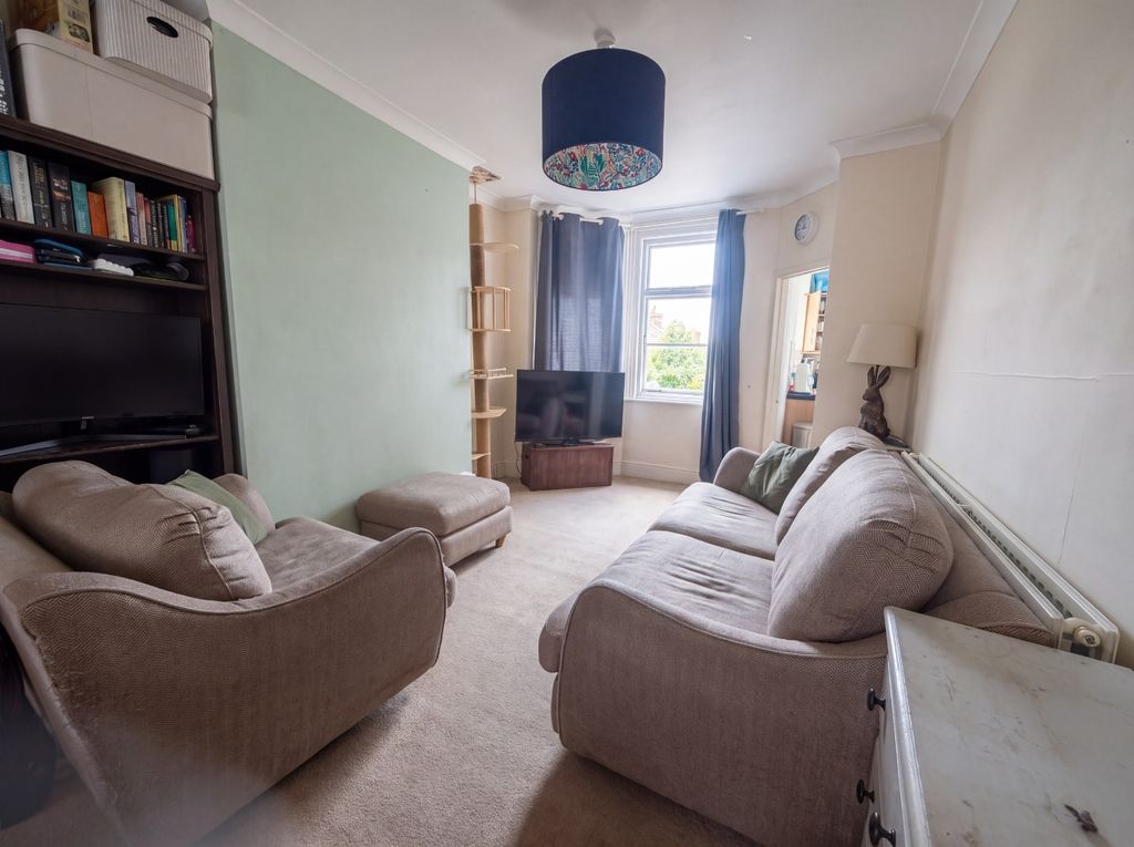 Property photo 3 of 9 5393622