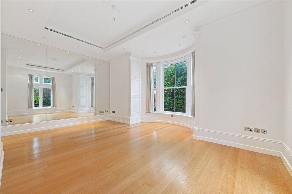 Property photo 1 of 16 Picture No. 18