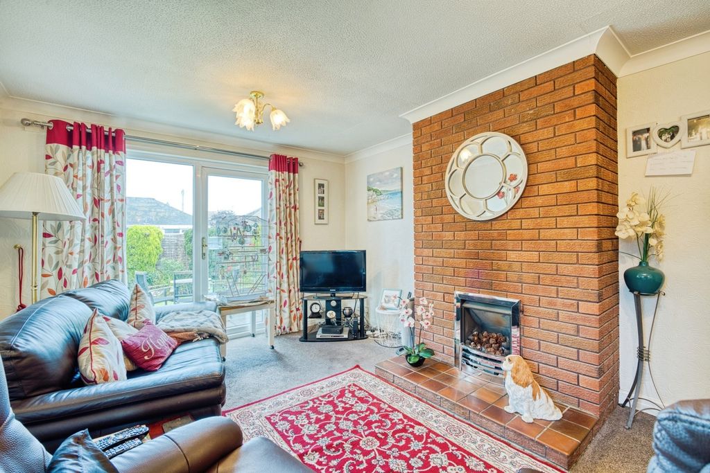 Property photo 3 of 15 Pbox-Img.Jpg