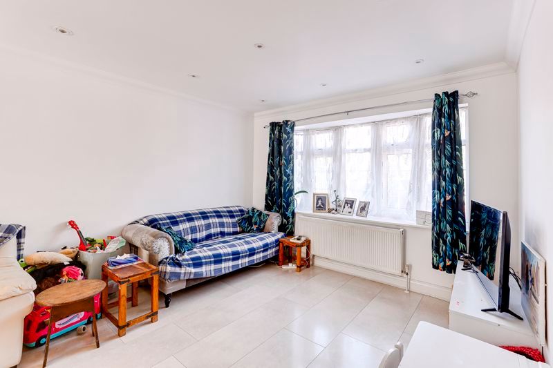 Property photo 3 of 27 Photo 24