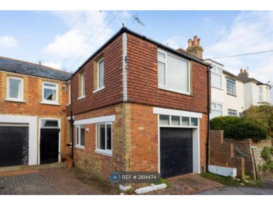 Property photo 3 of 35