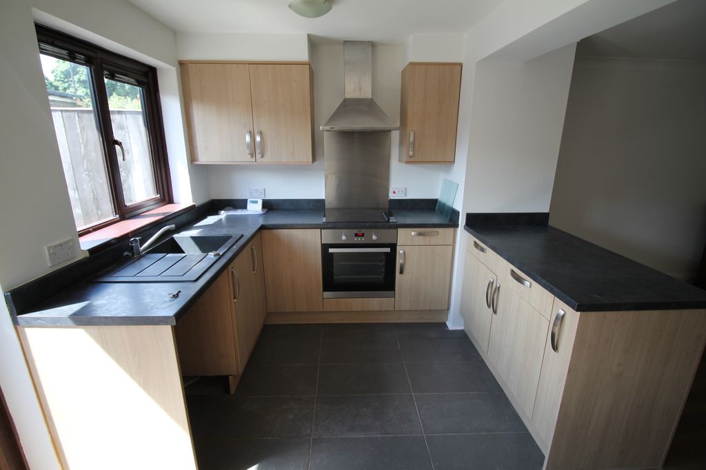 Property photo 3 of 17 Img_2240