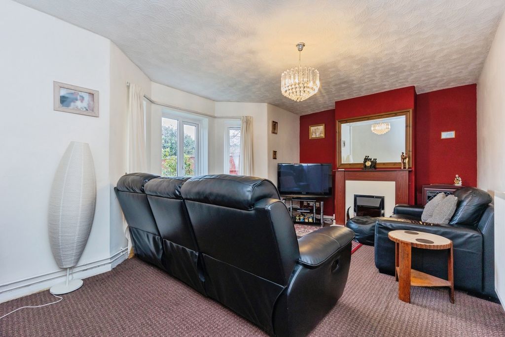 Property photo 3 of 28 Pbox-Img.Jpg