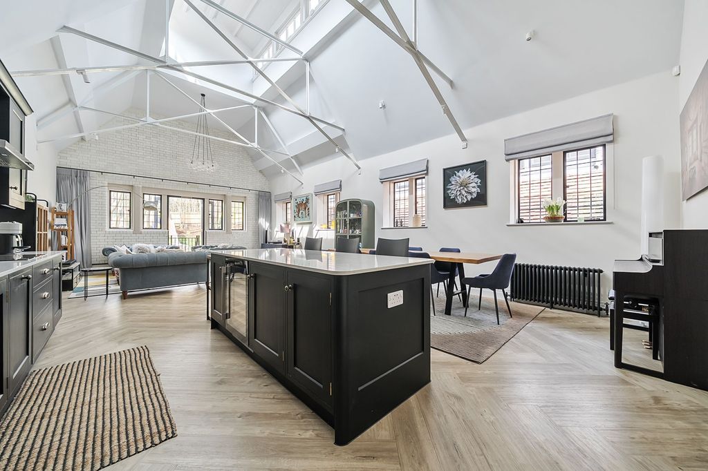 Property photo 2 of 21 Open Plan Living