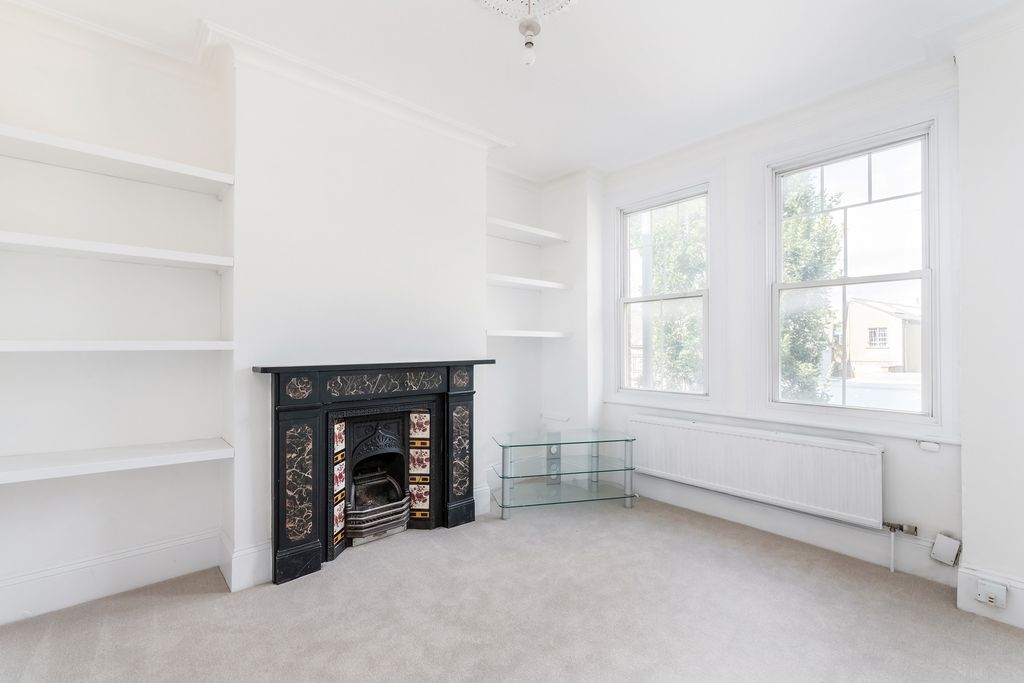 Property photo 2 of 9