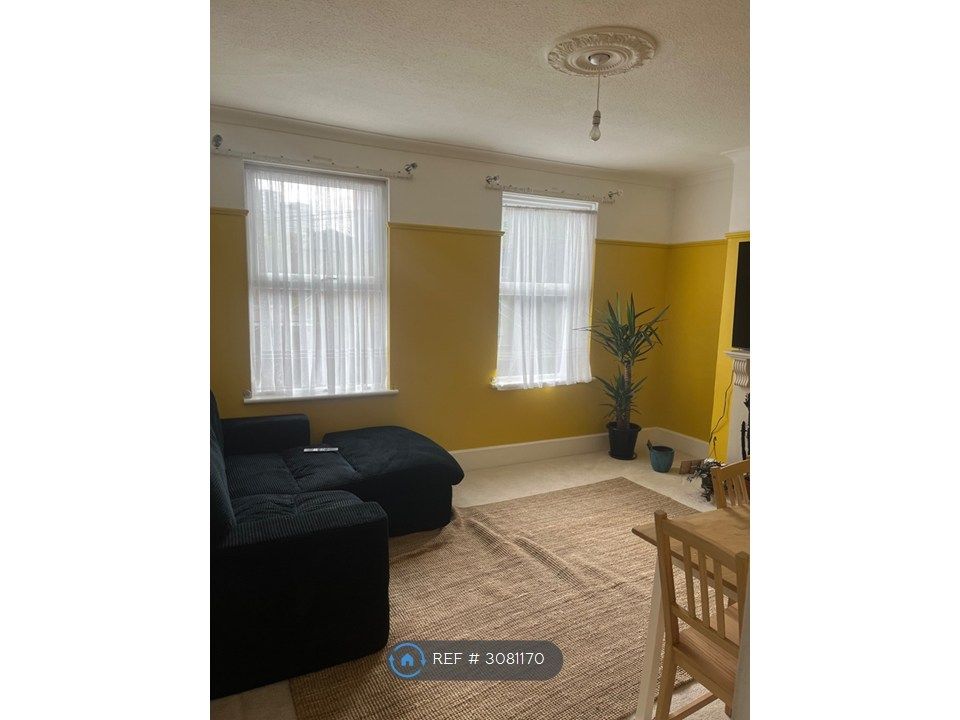 Property photo 3 of 4